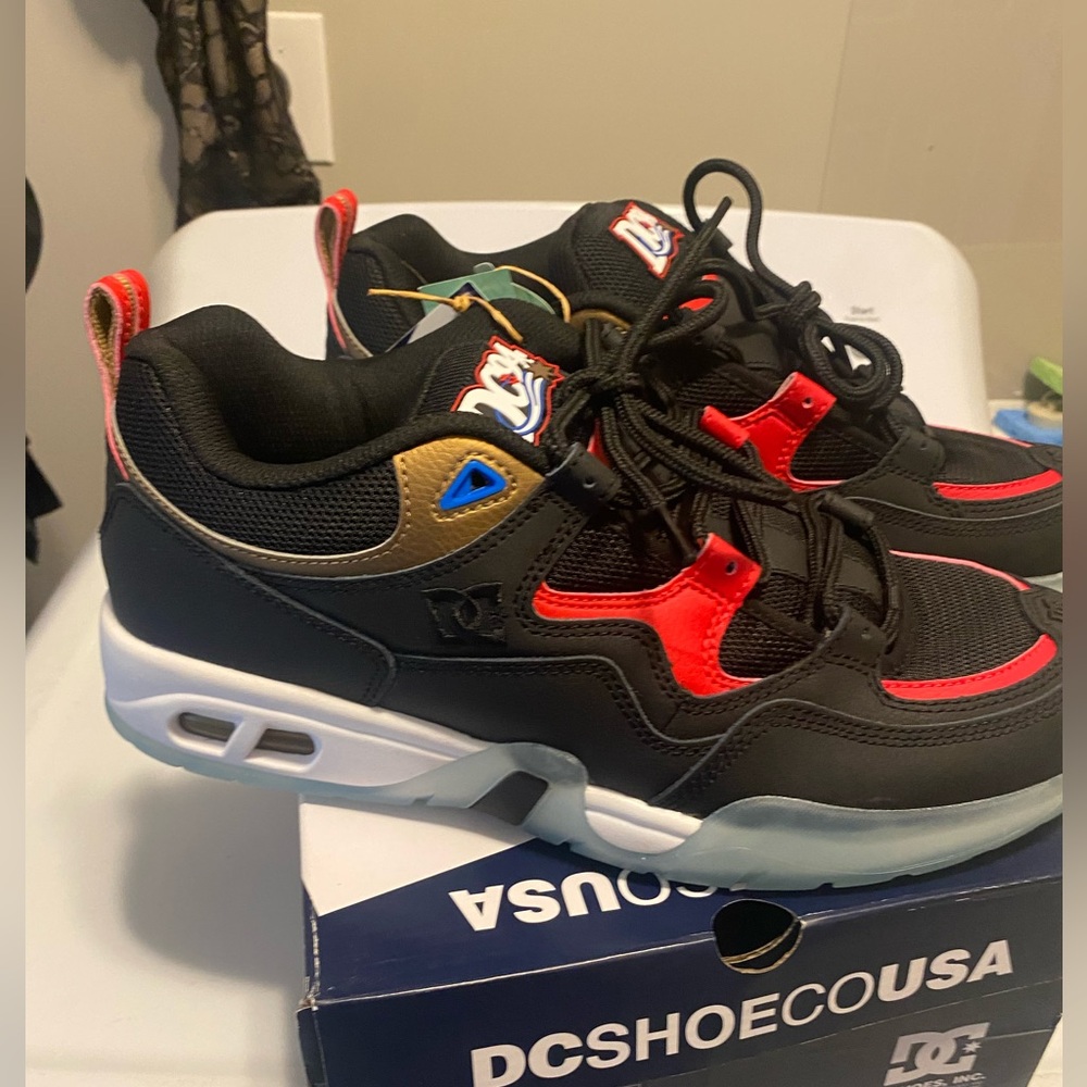 DC Truth OG size 12